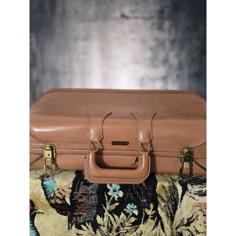 Vintage Brooks Brothers Tan Leather Suitcase Carry-On Travel Case Hard Shell